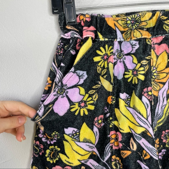 FREE PEOPLE At First Sight Black Floral Terry Shorts - Picture 3 of 8